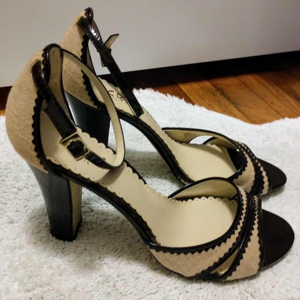 BCBG Dark Brown & Tan  High Heel Shoes 8.5